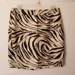 61 sz 6 Petite Loft animal print skirt